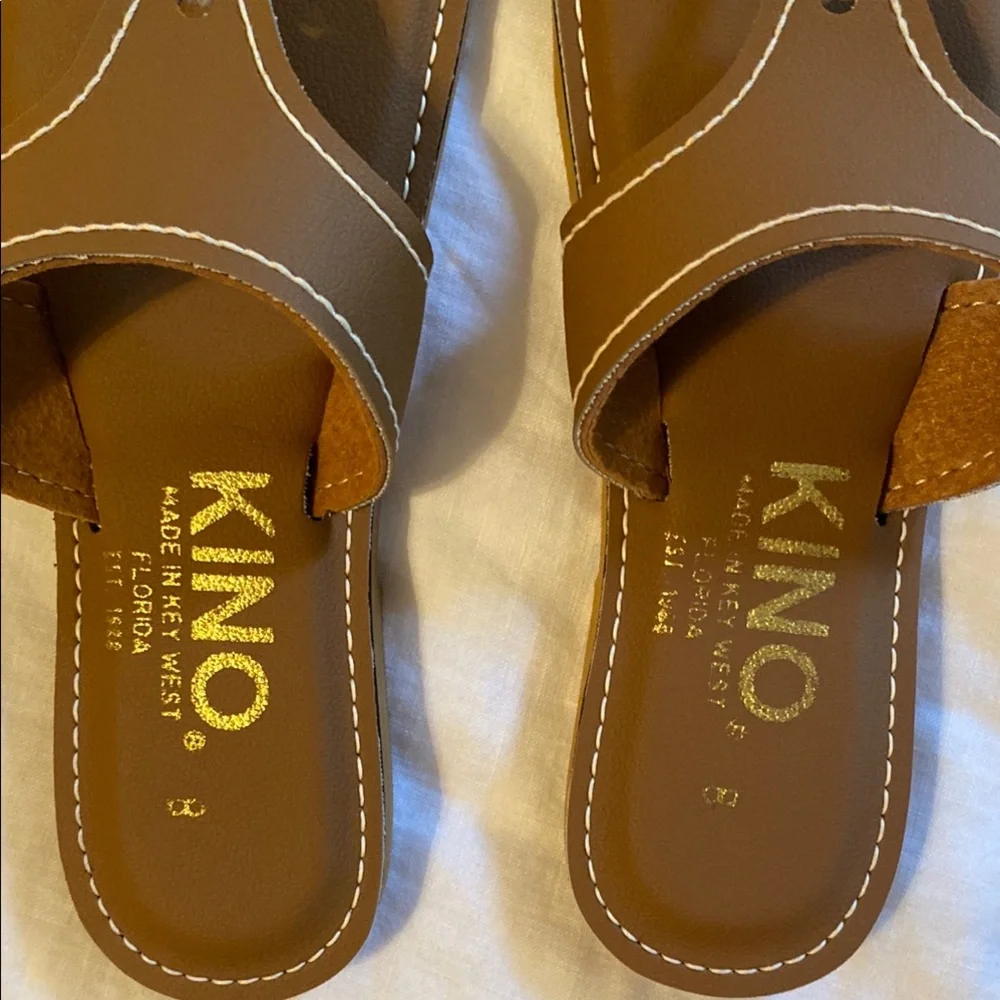KINO Brown Leather Sandals with Marine Emblem - Picture 2 of 7